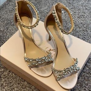 Jewel by Badgley Mischka heels